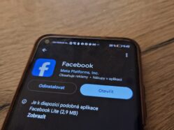 Facebook stále roste a zůstává největší sociální sítí na světě.