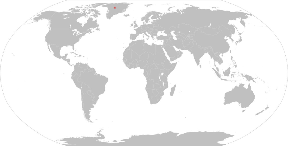 Slepá mapa světa s vyznačenou zemí červeně
